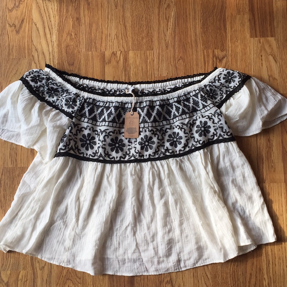 American Eagle top